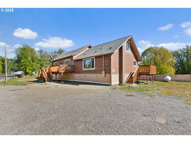 300 LINCOLN CREEK Rd, Centralia, WA 98531