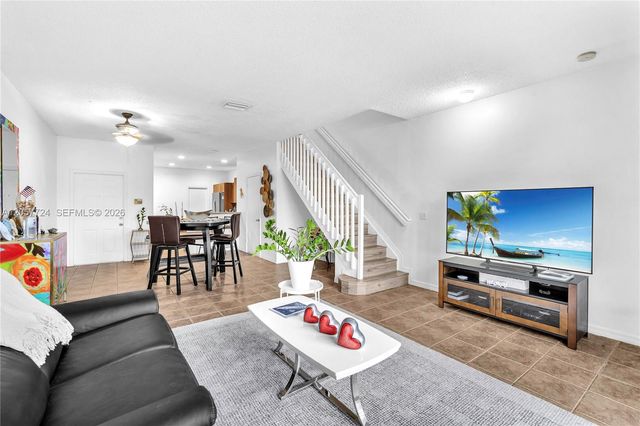 3692 San Simeon Circle, Weston, FL 33331