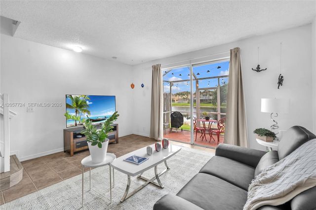 3692 San Simeon Circle, Weston, FL 33331
