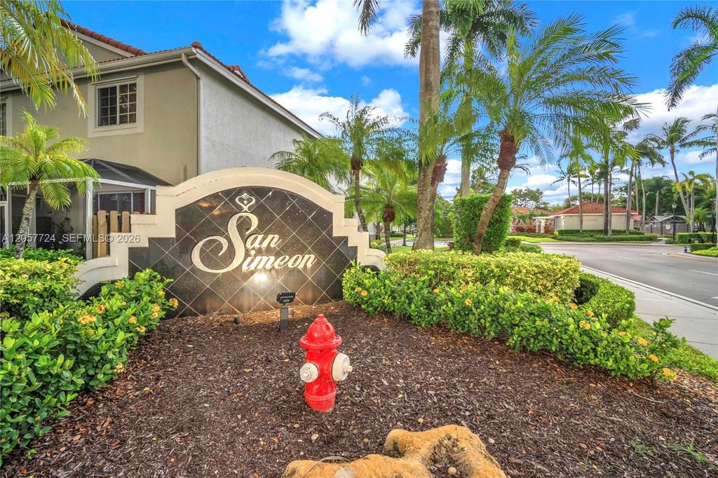 3692 San Simeon Circle, Weston, FL 33331