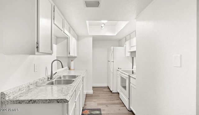 4211 E PALM Lane 202, Phoenix, AZ 85008