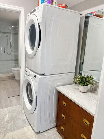 8651 10TH STREET N 228, St Petersburg, FL 33702