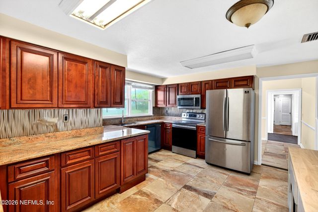 7843 HOLIDAY Road S, Jacksonville, FL 32216