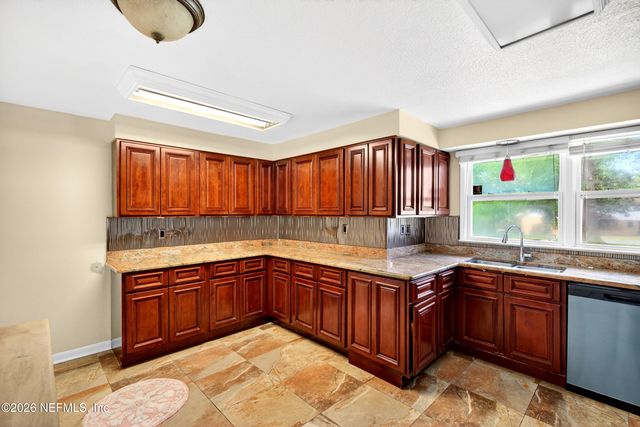 7843 HOLIDAY Road S, Jacksonville, FL 32216