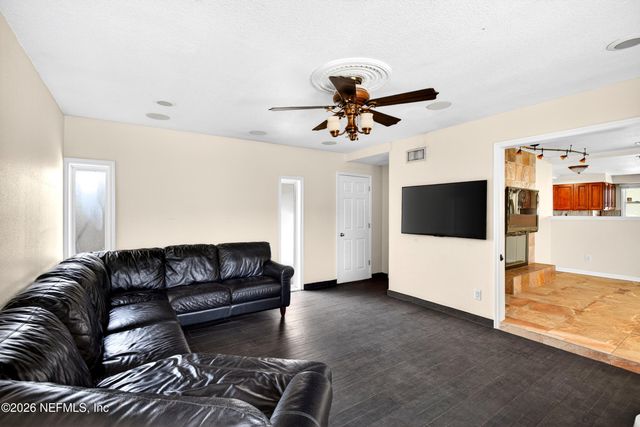 7843 HOLIDAY Road S, Jacksonville, FL 32216