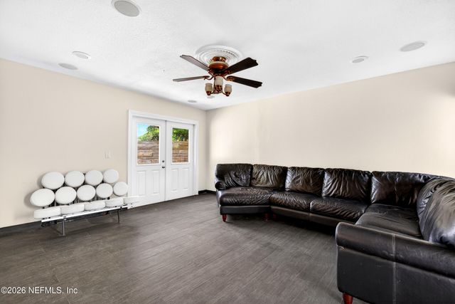 7843 HOLIDAY Road S, Jacksonville, FL 32216