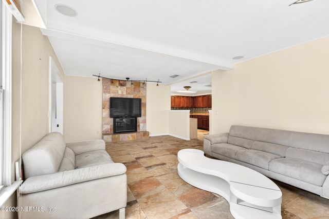 7843 HOLIDAY Road S, Jacksonville, FL 32216