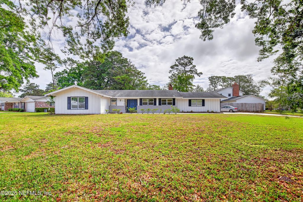 7843 HOLIDAY Road S, Jacksonville, FL 32216