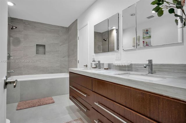 5801 SW 37th Terrace, Dania Beach, FL 33312