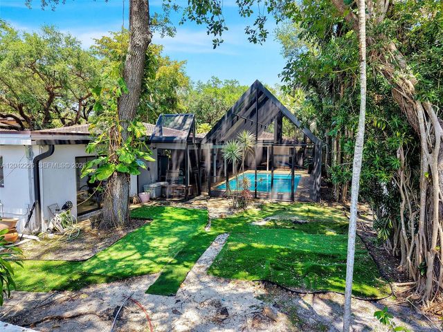 5801 SW 37th Terrace, Dania Beach, FL 33312