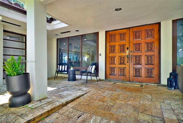 5801 SW 37th Terrace, Dania Beach, FL 33312