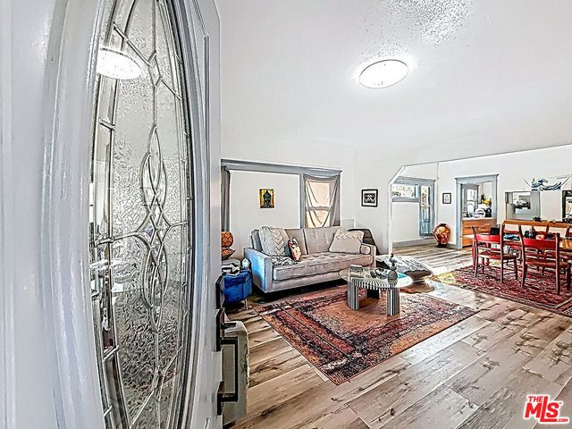 3025 Edgehill Drive, Los Angeles, CA 90018