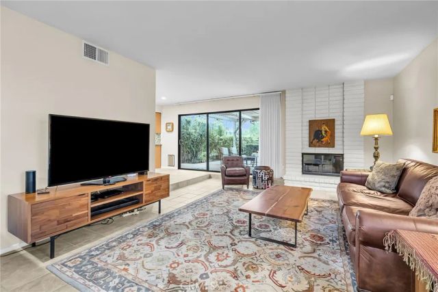 2252 El Capitan, Riverside, CA 92506