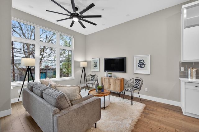 1606 20th St, Sacramento, CA 95811