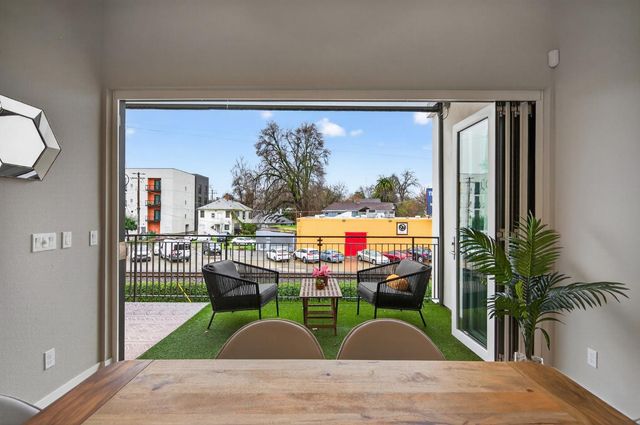 1606 20th St, Sacramento, CA 95811