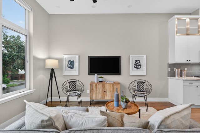 1606 20th St, Sacramento, CA 95811