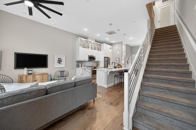 1606 20th St, Sacramento, CA 95811