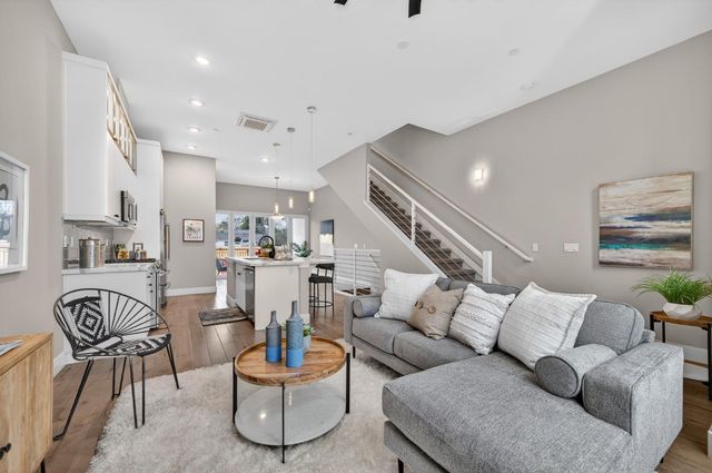 1606 20th St, Sacramento, CA 95811