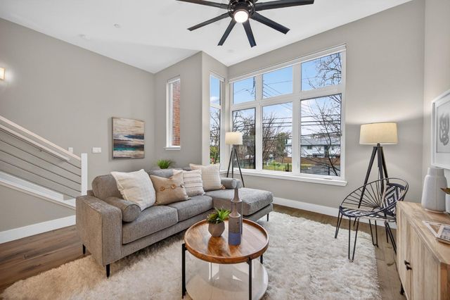 1606 20th St, Sacramento, CA 95811