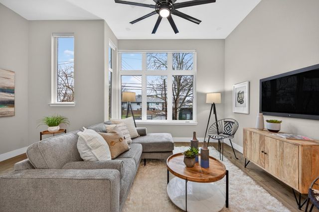 1606 20th St, Sacramento, CA 95811