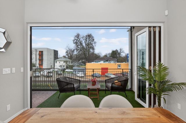 1606 20th St, Sacramento, CA 95811