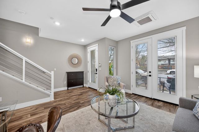 1606 20th St, Sacramento, CA 95811