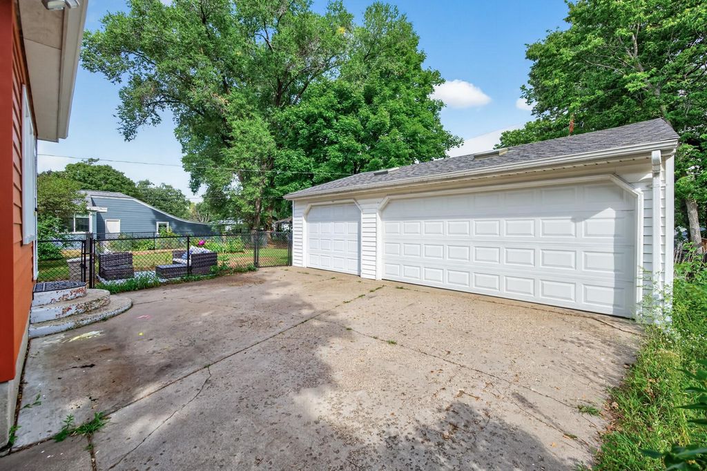 309 1st Street N, Hopkins, MN 55343 — photo 3
