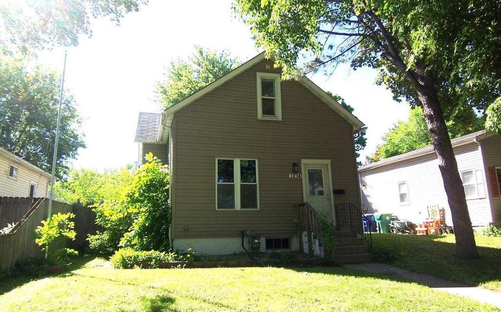 1214 S GREENWOOD AVENUE, Green Bay, WI 54304