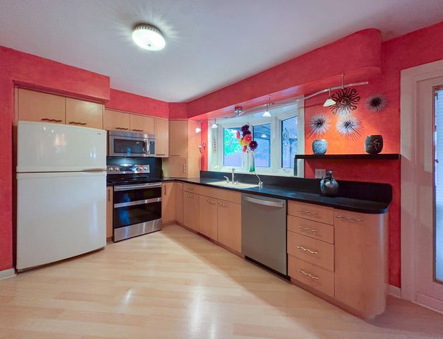 124 Yorkshire Court, Versailles, KY 40383
