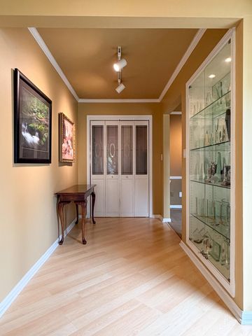 124 Yorkshire Court, Versailles, KY 40383