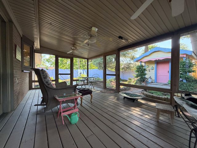 124 Yorkshire Court, Versailles, KY 40383