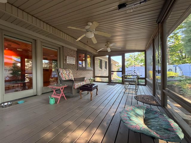 124 Yorkshire Court, Versailles, KY 40383