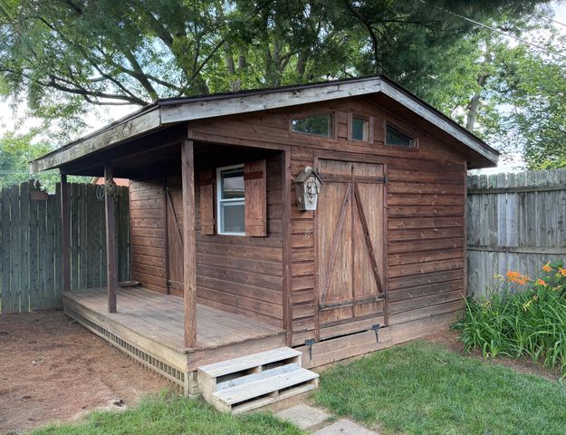 124 Yorkshire Court, Versailles, KY 40383