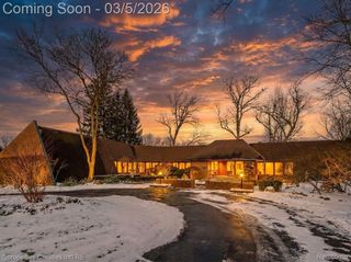 291 Barden Road, Bloomfield Hills, MI 48304