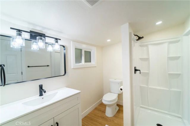 982 Oak, Crestline, CA 92325