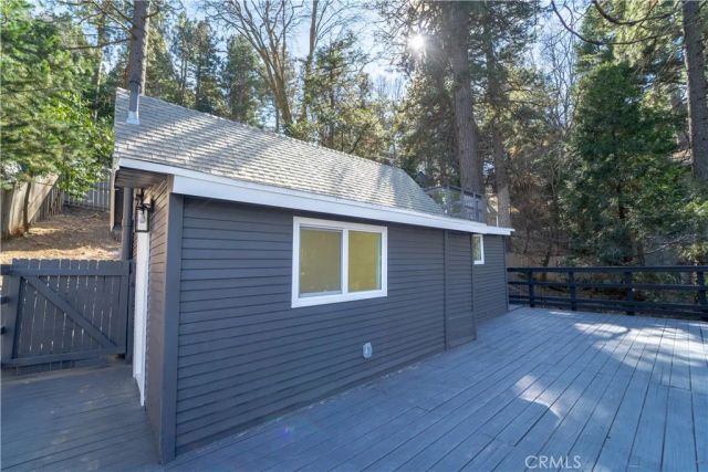 982 Oak, Crestline, CA 92325