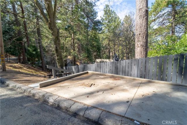982 Oak, Crestline, CA 92325