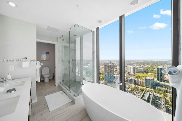 480 NE 31st St 4907, Miami, FL 33137