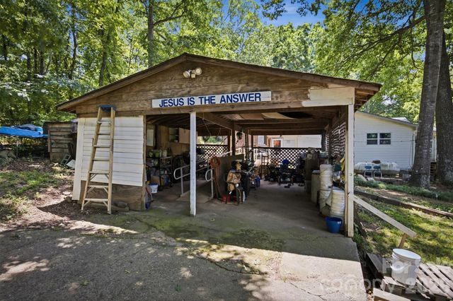 3153 Faith Temple Church Road, Morganton, NC 28655