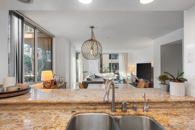 3635 7Th Ave 2D, San Diego, CA 92103