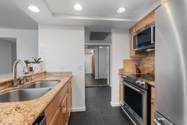 3635 7Th Ave 2D, San Diego, CA 92103