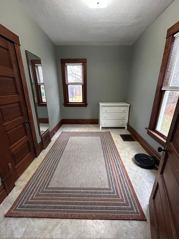 226 Monroe Street, Saline, MI 48176