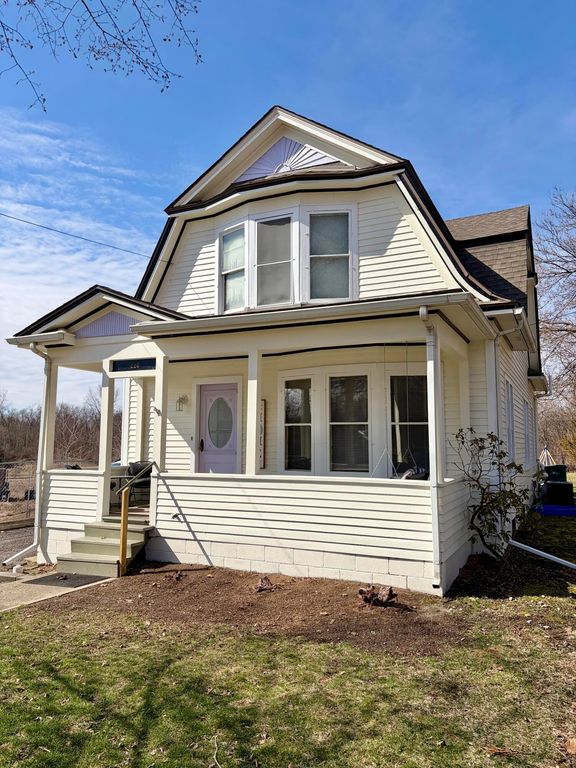 226 Monroe Street, Saline, MI 48176