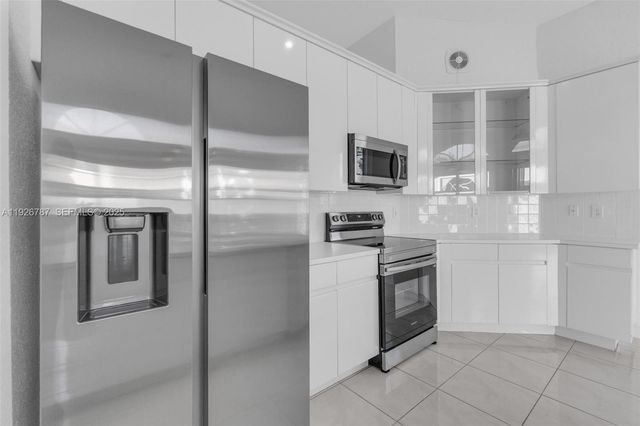 10997 NW 58th Ter, Doral, FL 33178