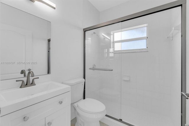 10997 NW 58th Ter, Doral, FL 33178