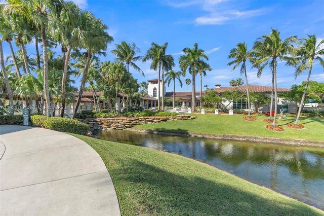 10997 NW 58th Ter, Doral, FL 33178