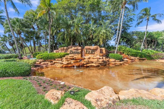 10997 NW 58th Ter, Doral, FL 33178