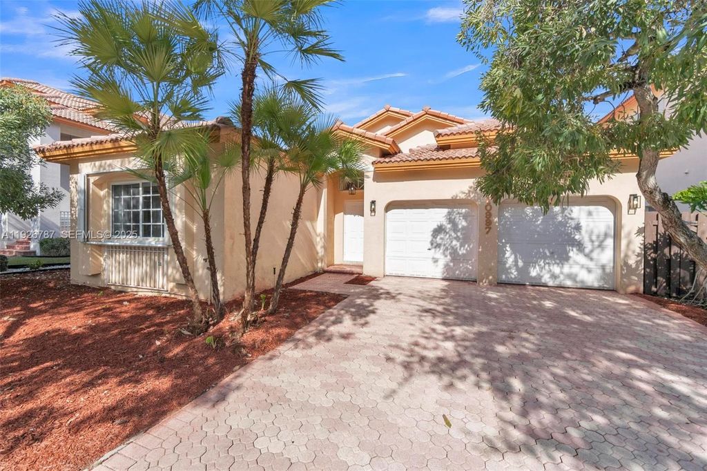 10997 NW 58th Ter, Doral, FL 33178