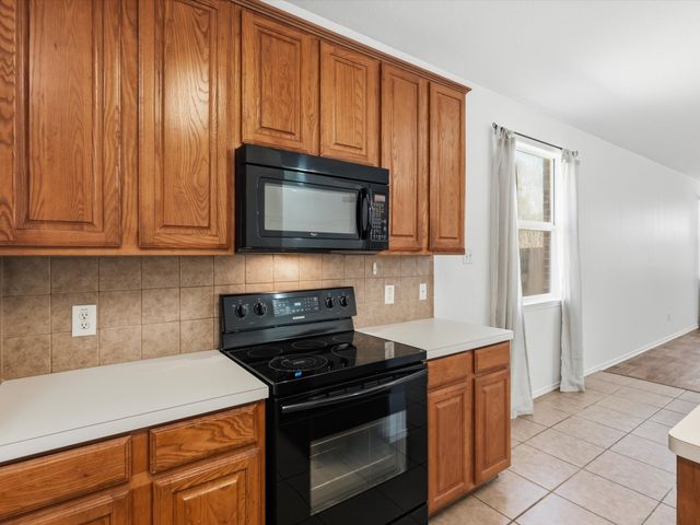 1125 Timber Creek Drive, Lewisville, TX 75067