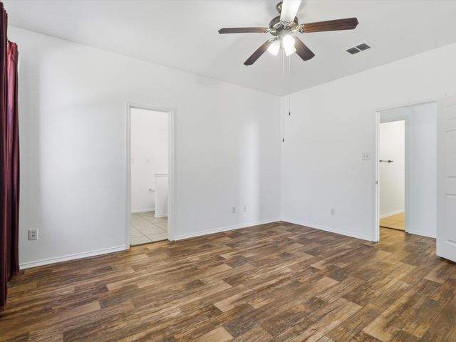 1125 Timber Creek Drive, Lewisville, TX 75067